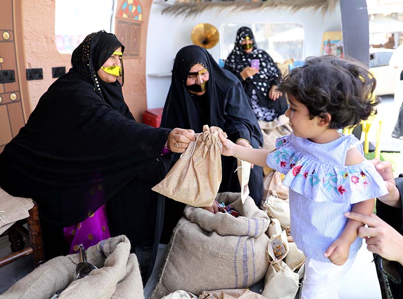 “Haq Al Laila” convoy tours the UAE to celebrate the popular tradition